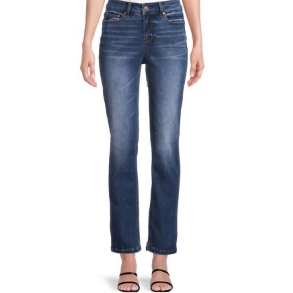 Time & Tru Mid Rise Relaxed Fit Jeans - Picture 1 of 4